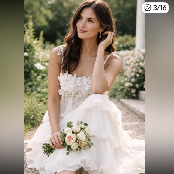 Show Me Your MuMu Gabriella Maxi Dress in White Enchanted Embellishment Sz M - Picture 2 of 7